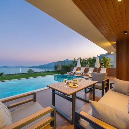 Villa Aura A *